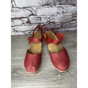 Lotta's Stockholm T-bar Highwood Red Leather Clogs Nubuck Women Sz 41EU/10.5M US